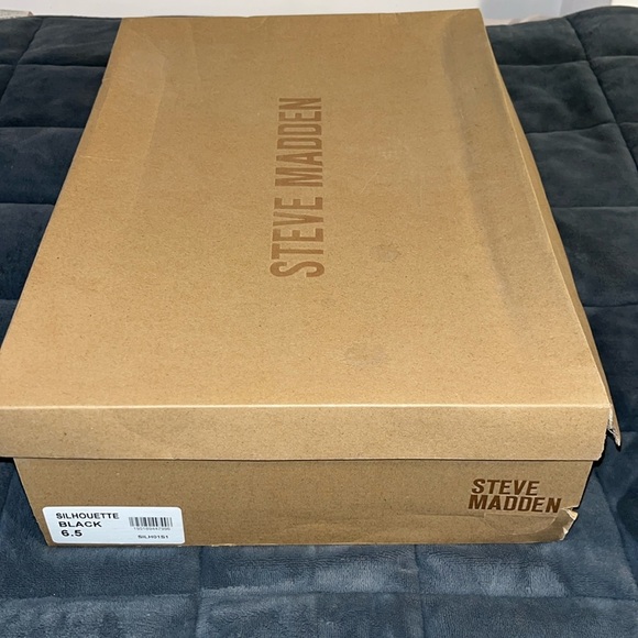 Box for Steve Madden Silhouette Boots - Picture 1 of 3
